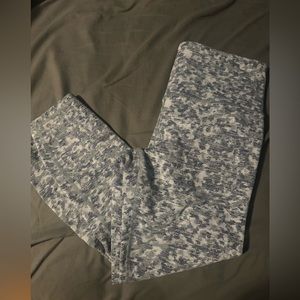 M Athleta 7/8 Elation Textured Tights